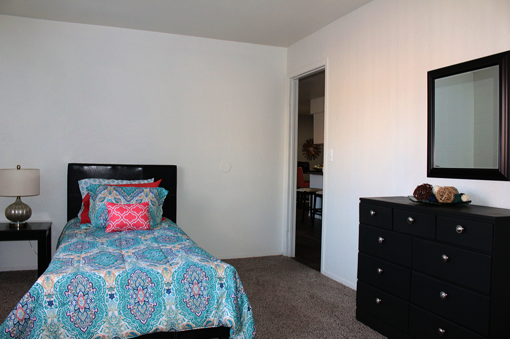 Take a tour today and see Interior image 6 for yourself at the Silver Palms Apartments